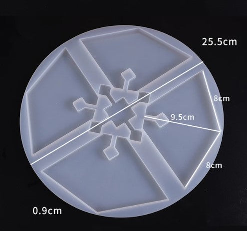 قالب سيليكون ابيض مستورد 4 كوستر   مقاس القالب : 25.5 سم * 25.5 سم  مقاس الدائره الواحده : 9.5  سم